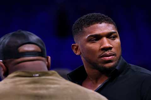 ‘Big stack of dough’ – Anthony Joshua reveals how much he demanded to step aside for Usyk to fight..