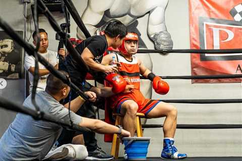 Manny Pacquiao’s son enjoys perfect start to boxing career after winning debut and impressing dad’s ..