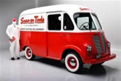 ROLLING VINTAGE: This Snap-On Tools Re-Creation Van Is Made Of Memories