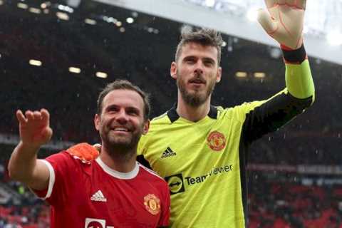 Man Utd fans fear David De Gea could leave after emotional tribute to Juan Mata