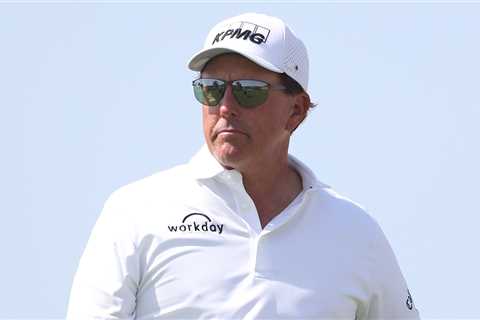 LIV Golf London: Live stream FREE, complete field and US start time with Phil Mickelson and Dustin..