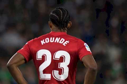 Transfer news LIVE! Chelsea in fresh Kounde twist; Arsenal after new deal; Spurs want Zalewski;..