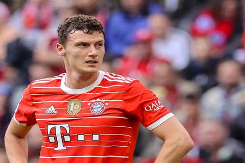 Benjamin Pavard willing to make Chelsea transfer from Bayern Munich as he is named on four-man..