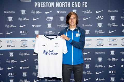 PRESTON NORTH END SIGN MANCHESTER UNITED’S ALVARO FERNANDEZ