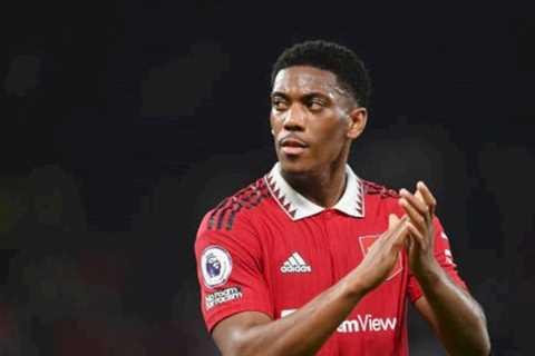 Anthony Martial to be offered extension to £270k-a-week contract at Man Utd