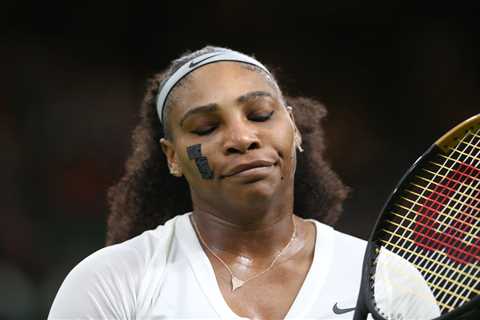 Why does Serena Williams wear plasters on her face when she plays?