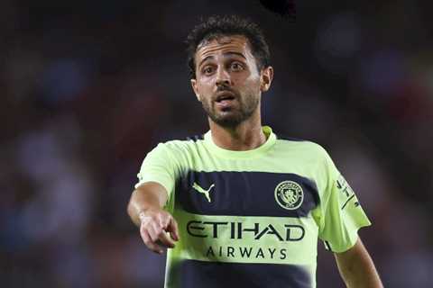 Barcelona give up on signing Manchester City star but could return with bid next summer