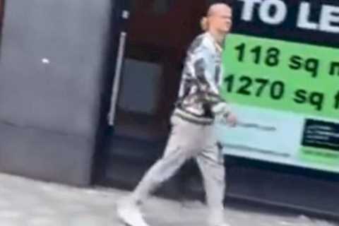 Erling Haaland leaves Man Utd fans in awe after taunts in Manchester city centre