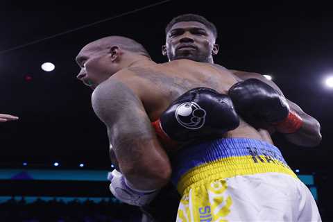 Deontay Wilder says Anthony Joshua was ‘fearful of running out of gas’ in Usyk rematch and reveals..