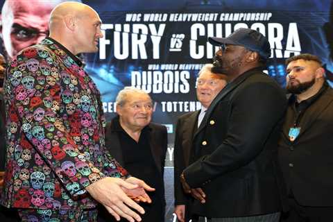 ‘Are you scared of me’ – What Tyson Fury told Derek Chisora as rivals come face to face ahead of..