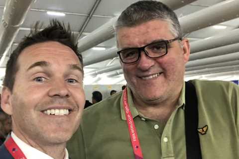 Premier League legend looks completely unrecognisable while in Qatar for World Cup – 26 years after ..