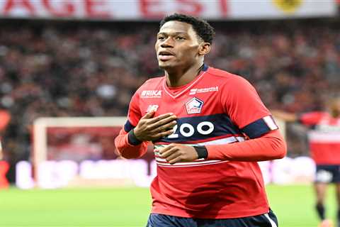 Man Utd and Chelsea get huge Jonathan David transfer boost as Lille boss admits they will struggle..