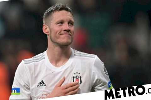 Wout Weghorst begs Besiktas to let him join Manchester United