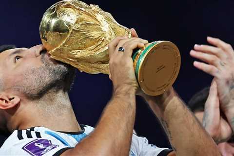 Aguero slams former Man Utd rival for ‘disrespecting’ Argentina after World Cup win