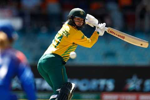 Dane Van Niekerk’s slow 2km time costs her Women’s T20 World Cup place