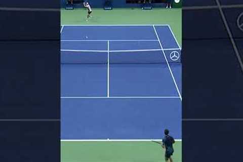 Novak Djokovic's RIDICULOUS agility! 💪