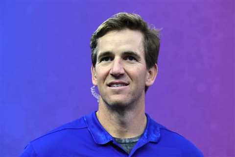 Video Shows Eli Manning Trying To Recreate Famous OBJ Catch