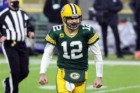 LaDainian Tomlinson Explains What Aaron Rodgers Would Experience Leaving Packers