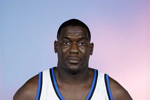 Shawn Kemp booked in an alleged drive-by shooting