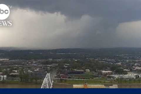 ''Catastrophic'' tornado strikes Little Rock | WNT