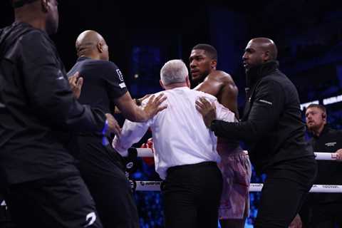 Ringside footage shows Tony Bellew escorted from angry altercation with Jermaine Franklin’s team..