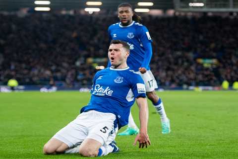 Everton 1 Spurs 1: Keane nets thunderbolt to earn Toffees crucial point after giving away penalty..