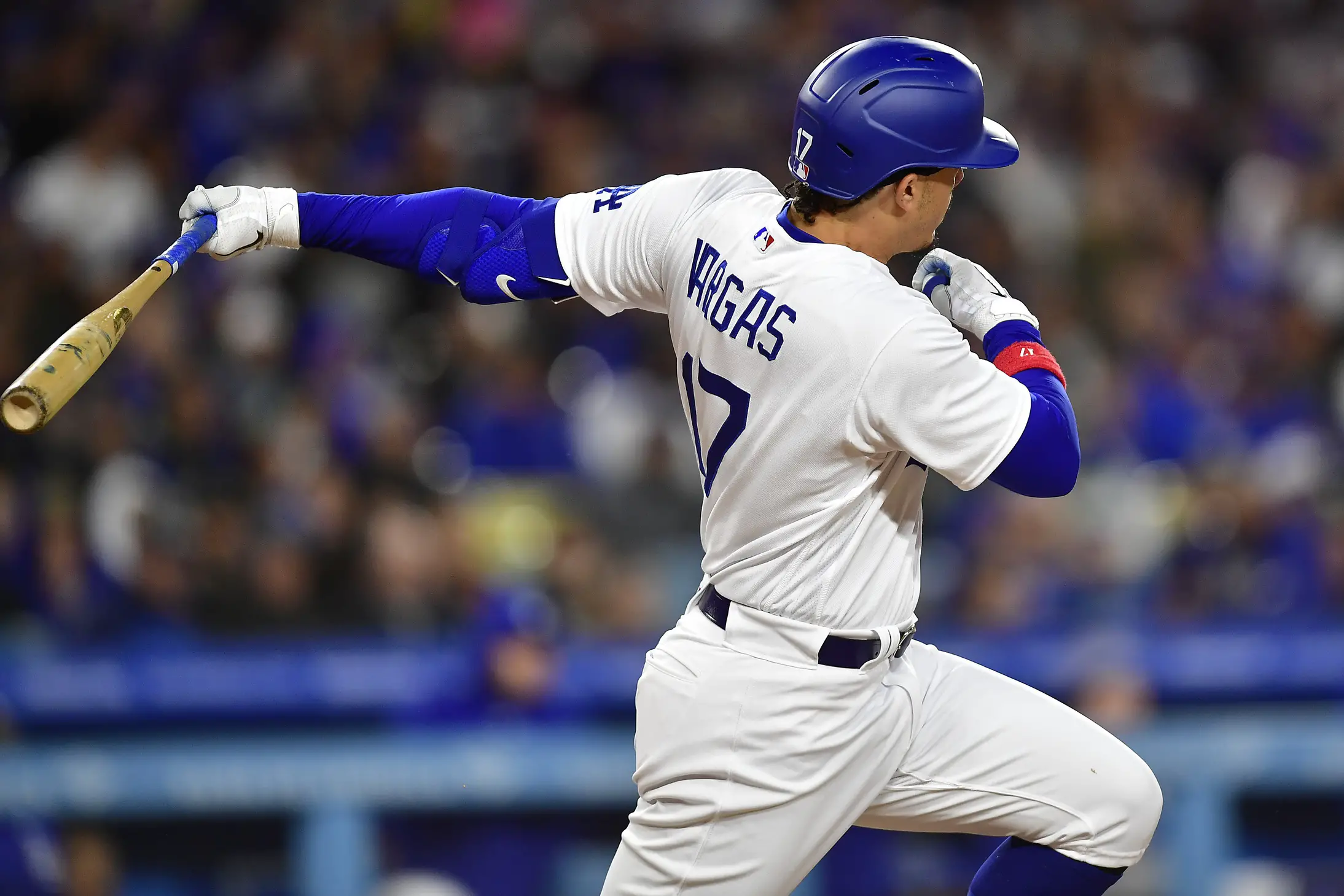 Dodgers News: Roberts Hopes Miguel Vargas Avoided Injury Following Hit by Pitch