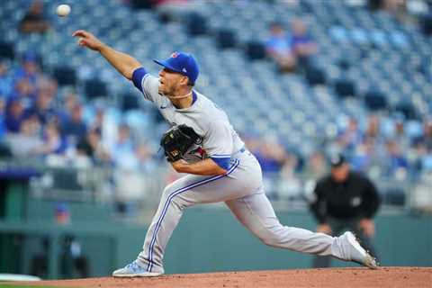 Jose Berrios Has Blue Jays Fans Spooked