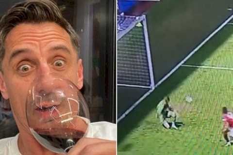 Gary Neville trolls himself as Aaron Wan-Bissaka leaves fans speechless with horror miss