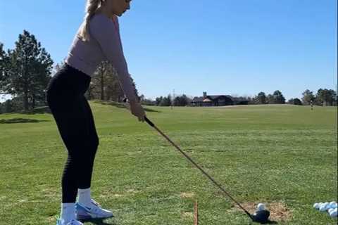 Paige Spiranac sends fans little ‘reminder’ that she can play golf and fans love her ‘hot chick..
