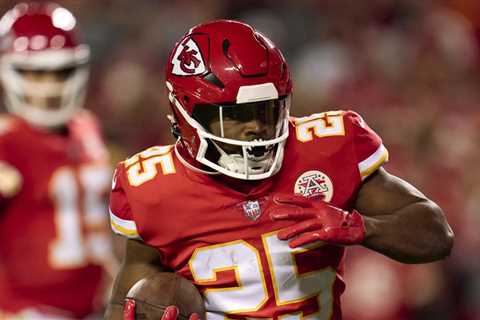 Chiefs decline fifth-year option on running back Clyde Edwards-Helaire