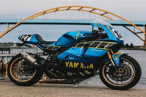 Team Blue: A custom Yamaha XSR900 with retro style