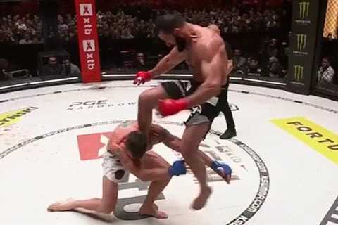 KSW Colosseum 2 video: Mamed Khalidov sleeps Scott Askham with nasty flying switch-kick