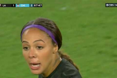 Sydney Leroux scores in first minutes back from injury