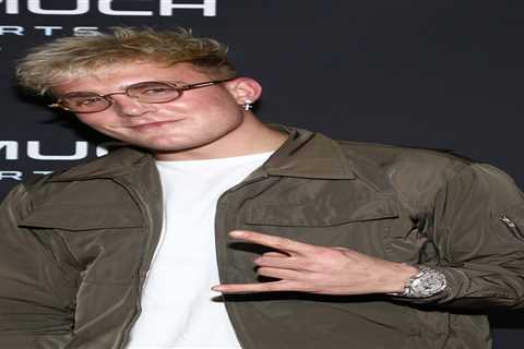 What is Jake Paul’s weight?