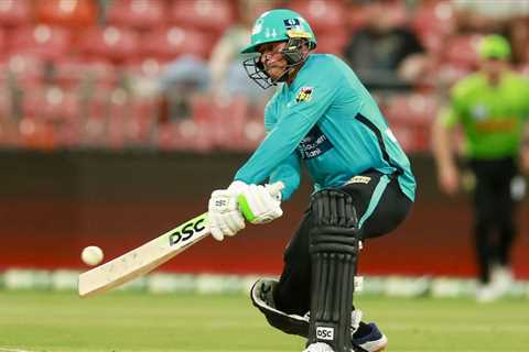 Khawaja, Labuschagne and rain knock Thunder out