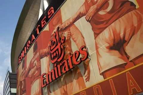 Arsenal have extended their long-standing partnership with Emirates by five years.