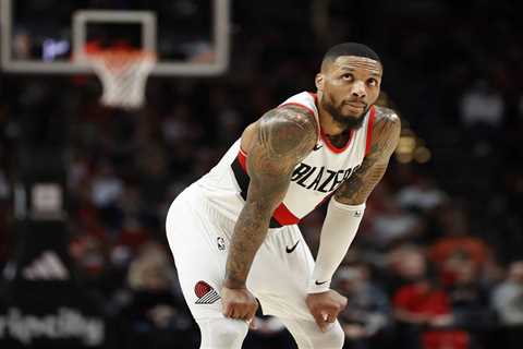 Insider Implies There’s No Market For Damian Lillard Right Now