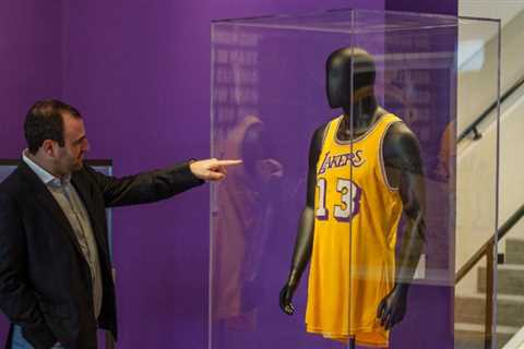 Wilt Chamberlain’s 1972 finals jersey expected to draw more than $4M at auction