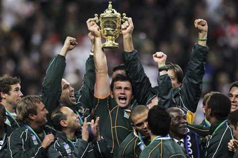 SA win in 07 as Ireland collapse