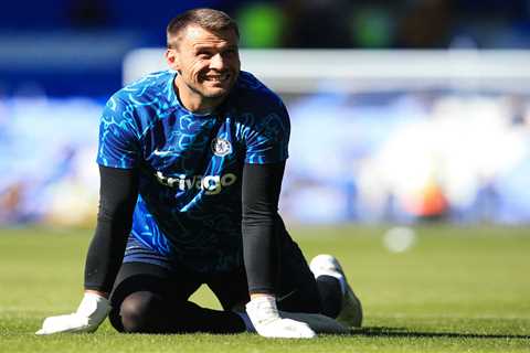 Chelsea's Goalkeeper Crisis Deepens as Back-Up Suffers Injury