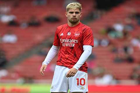 Chelsea shock move for Arsenal midfielder Emile Smith Rowe