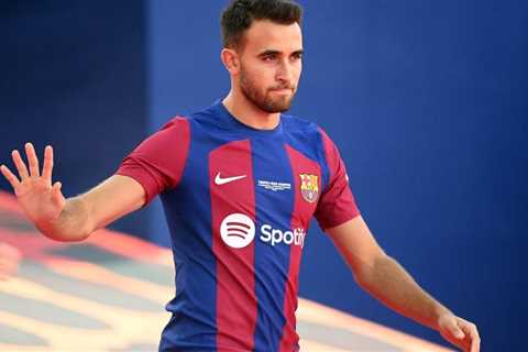 Barcelona defender’s exit ‘practically ruled out’ unless an irrefutable offer arrives