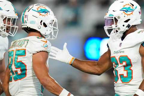 Grading the Dolphins offensive position groups post 53-man roster cuts