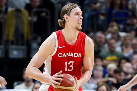 Canada clinches first trip to Olympics since 2000 with wild comeback win over Spain in FIBA World..