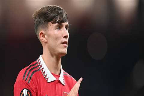 Manchester United’s Charlie McNeill starts Stevenage loan with debut goal – Man United News And..