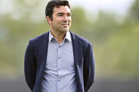Deco expresses gratitude to Barcelona new signings for making financial sacrifices