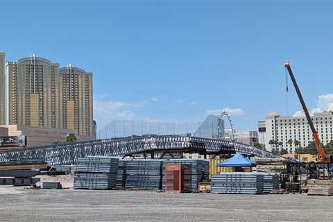 Construction worker dies while working on Formula 1 track in Las Vegas