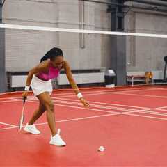 4 Top Badminton Smash Defense Tips (+ Mistakes to Avoid)