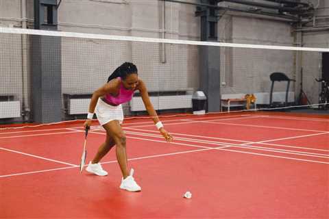 4 Top Badminton Smash Defense Tips (+ Mistakes to Avoid)